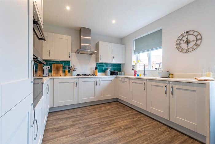 4 Bedroom Detached House For Sale In Teal Way, Wistaston, Crewe, CW2