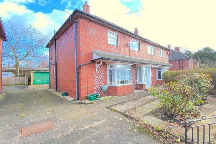3 Bedroom Semi-Detached House To Rent In Newcastle Road, Stoke-On-Trent, ST4