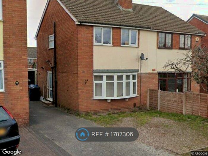 3 Bedroom Semi-Detached House To Rent In Emmanuel Road, Burntwood, WS7