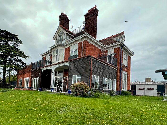 2 Bedroom Flat To Rent In Nightingale Way, Clacton-On-Sea, CO15