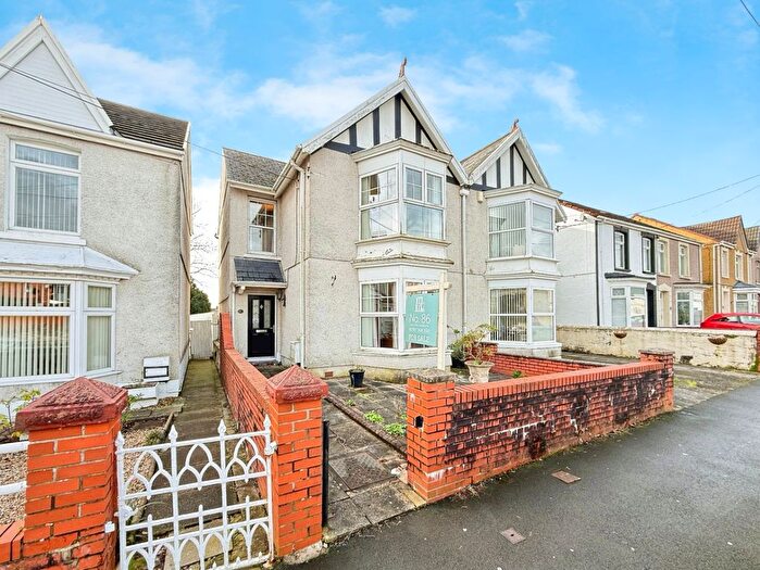 3 Bedroom Semi Detached House For Sale In Park Road, Gorseinon, Swansea, West Glamorgan, SA4