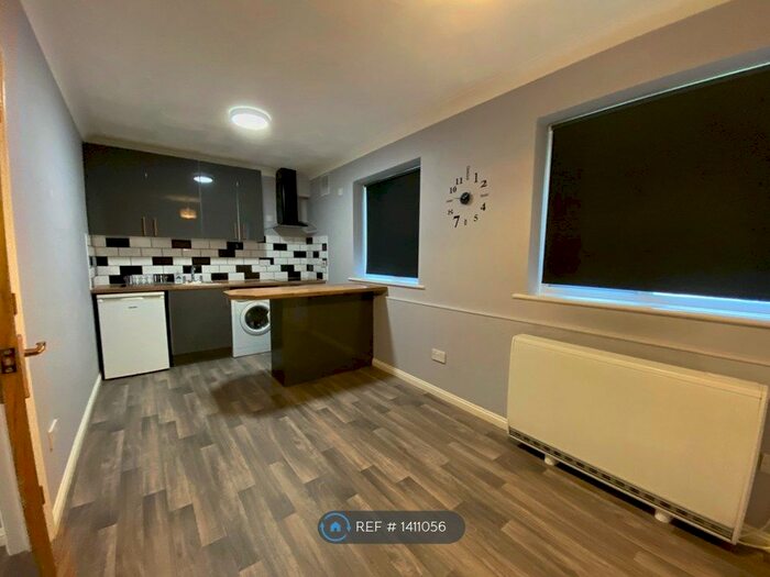 1 Bedroom Flat To Rent In Bourne Mead, Bournemouth, BH2