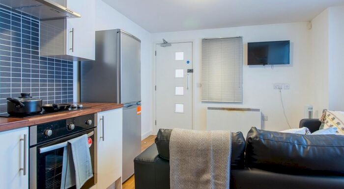 1 Bedroom Flat To Rent In Lower Loveday Street, Birmingham B19