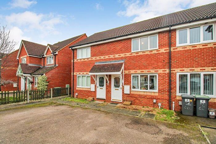 2 Bedroom Terraced House For Sale In Chervil Close, Biggleswade, SG18