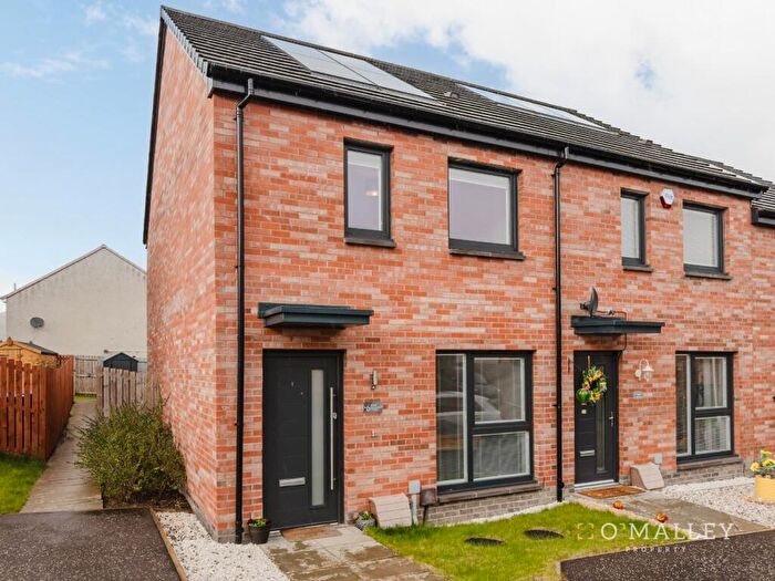 2 Bedroom End Of Terrace House For Sale In Old College View, Sauchie, FK10