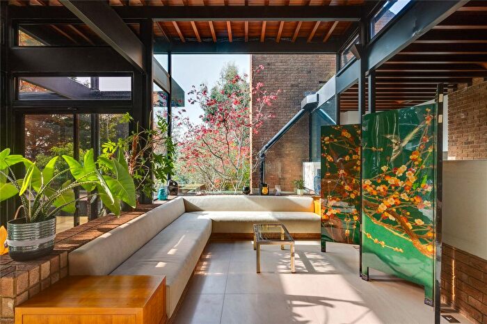 5 Bedroom Detached House To Rent In Fitzroy Park, Highgate, London, N6