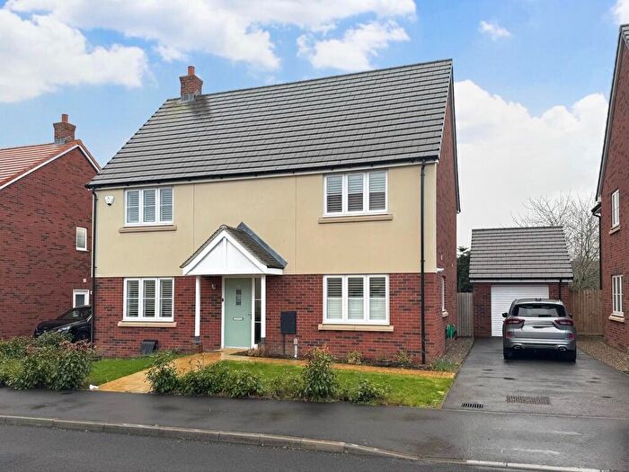 4 Bedroom Detached House For Sale In Drewry Street, Burnham-on-Crouch, CM0