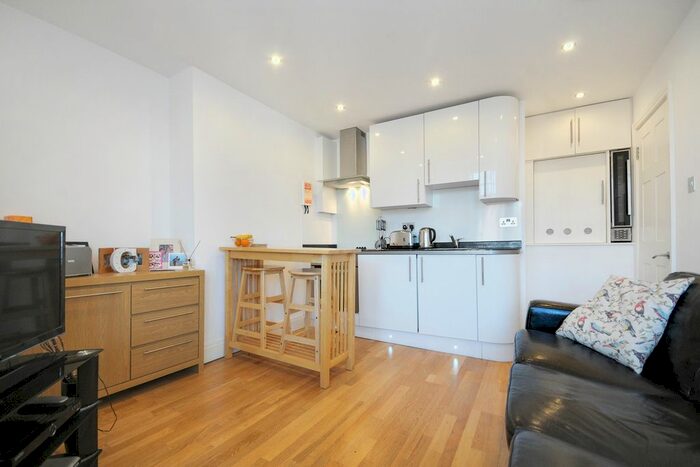 1 Bedroom Flat To Rent In Glenloch Road, London, NW3