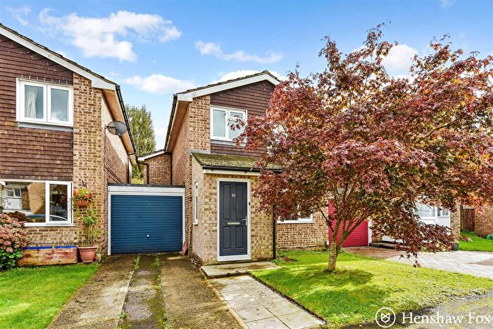 4 Bedroom Detached House For Sale In Ashdown Way, Halterworth, Romsey, Hampshire, SO51