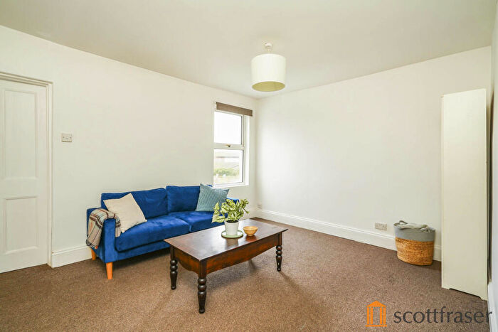 2 Bedroom Apartment To Rent In Osler Road, Headington, OX3