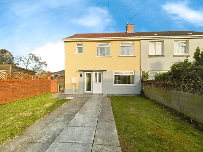 3 Bedroom Property To Rent In Southdown View, Port Talbot, SA12