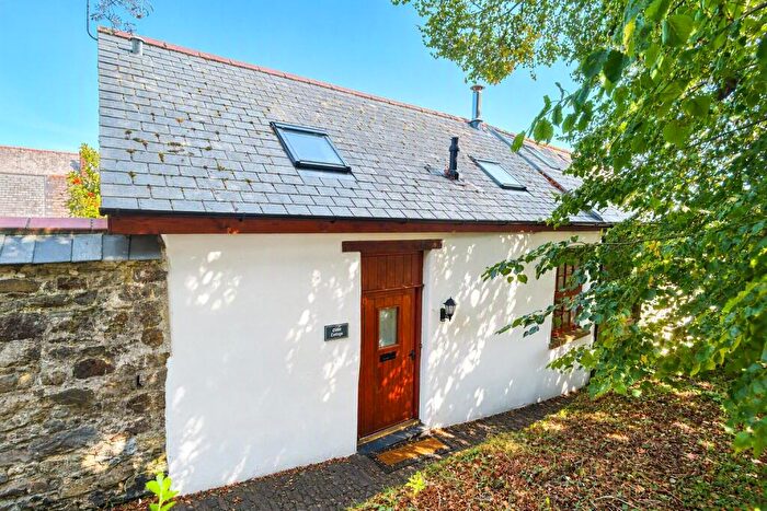 1 Bedroom Semi Detached House For Sale In Church Yard, South Molton, Devon, EX36