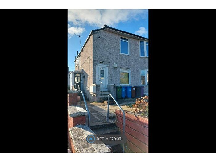 3 Bedroom Maisonette To Rent In Kingsacre Road, Glasgow, G44