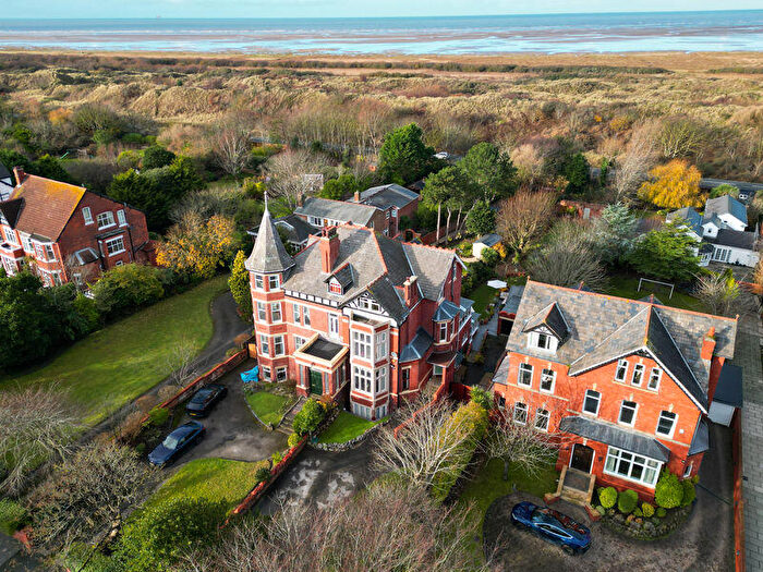 4 Bedroom Semi Detached House To Rent In Golf Open - Westbourne Road, Birkdale - - Min Walk To Golf Open, PR8