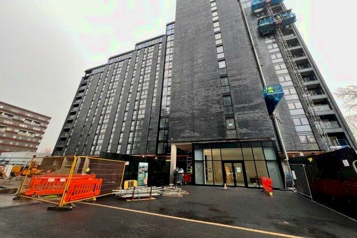 2 Bedroom Flat To Rent In Seymour Grove, Manchester, M16