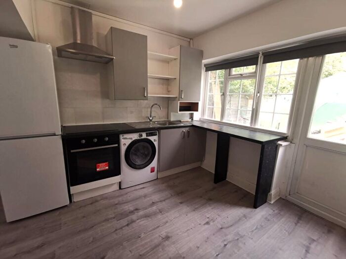 1 Bedroom Apartment To Rent In Norbury Avenue, Norbury Avenue, Thornton Heath, CR7