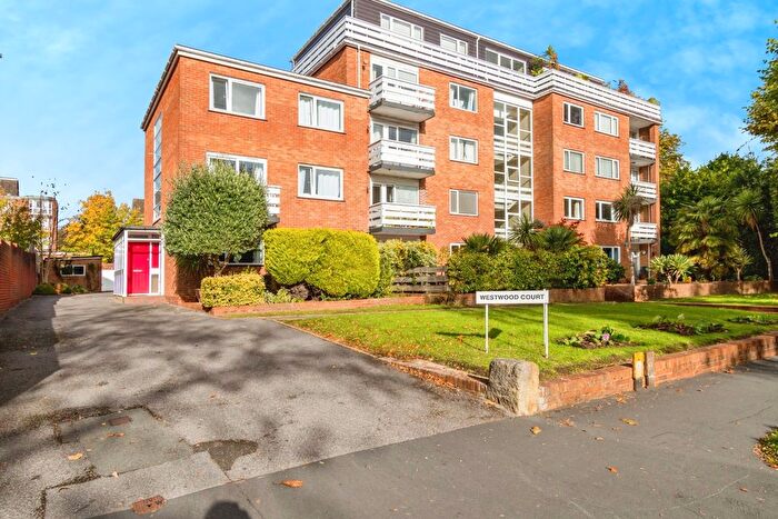 3 Bedroom Flat For Sale In Westwood Court, Westwood Road, Southampton, Hampshire, SO17