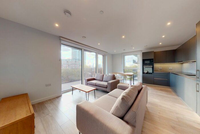 2 Bedroom Flat To Rent In Park Central East, London, SE17