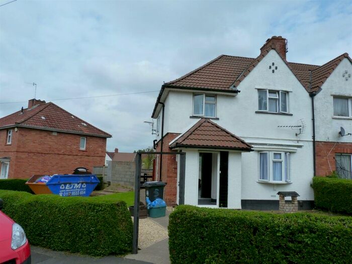 3 Bedroom Semi-Detached House To Rent In Brixham Road, Bedminster, Bristol, BS3