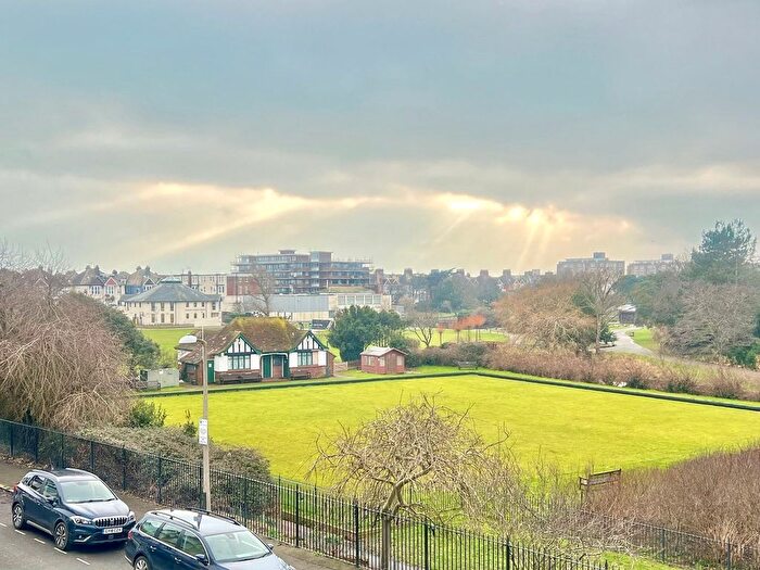 1 Bedroom Flat For Sale In Park Road, Bexhill On Sea, TN39