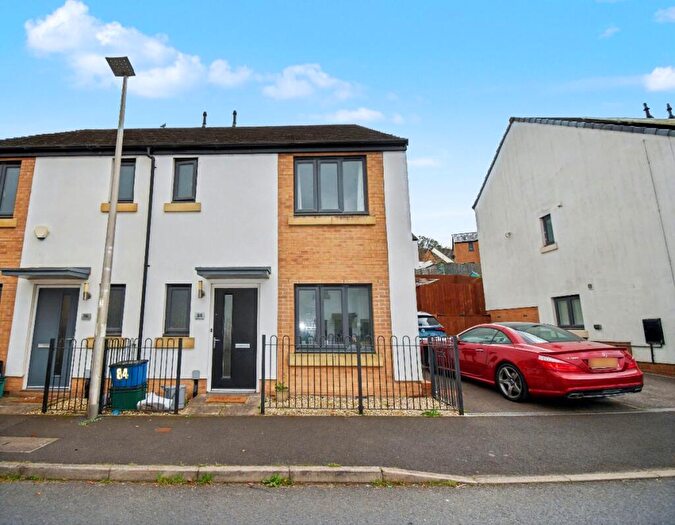 3 Bedroom Semi Detached House For Sale In Okehampton, EX20