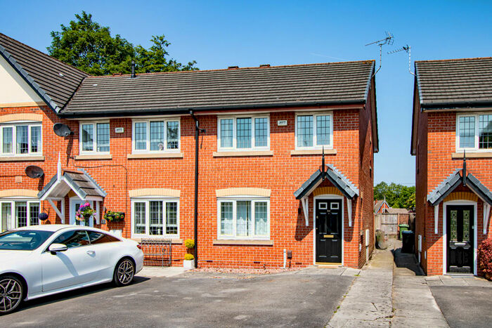2 Bedroom Semi-Detached House To Rent In Rotherhead Drive, Macclesfield, SK11