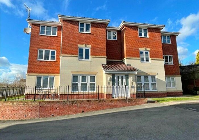 2 Bedroom Flat To Rent In Lily Court, Stoke-on-Trent, ST6