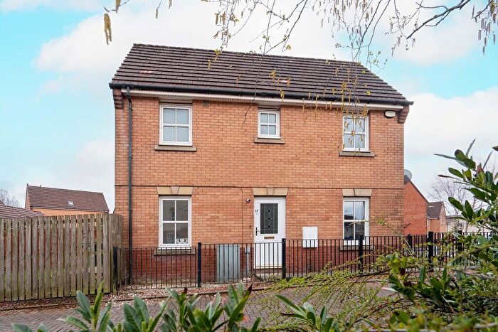 3 Bedroom End Of Terrace House For Sale In Tollbraes Road, Bathgate, EH48