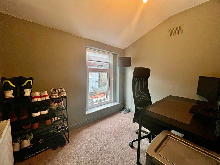 3 Bedroom Terraced House For Sale In Gonville Road, Bootle, L20