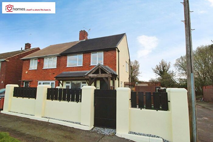 3 Bedroom Semi Detached House For Sale In Norbury Crescent, Lanesfield, Wolverhampton, WV4