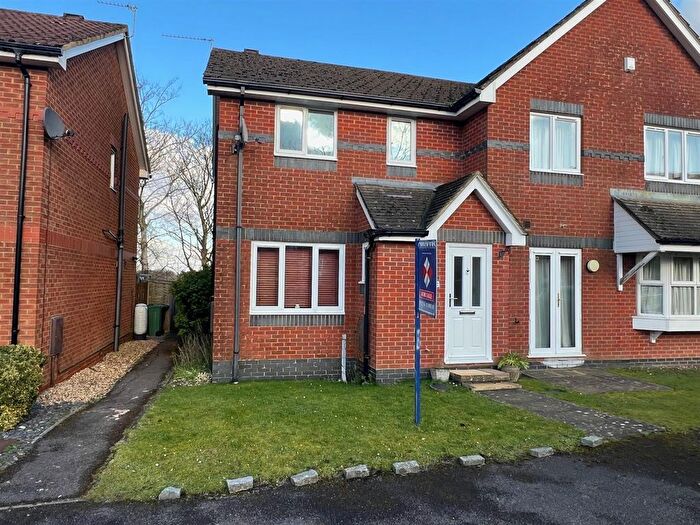 3 Bedroom Semi-Detached House For Sale In Birches Crest, Hatch Warren, Basingstoke, RG22
