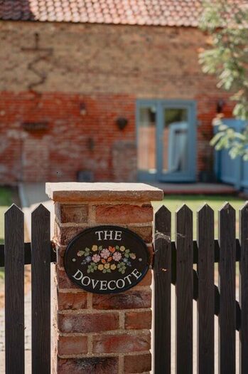 2 Bedroom Barn Conversion To Rent In Third Lane, Ashby-cum-Fenby, Grimsby, DN37