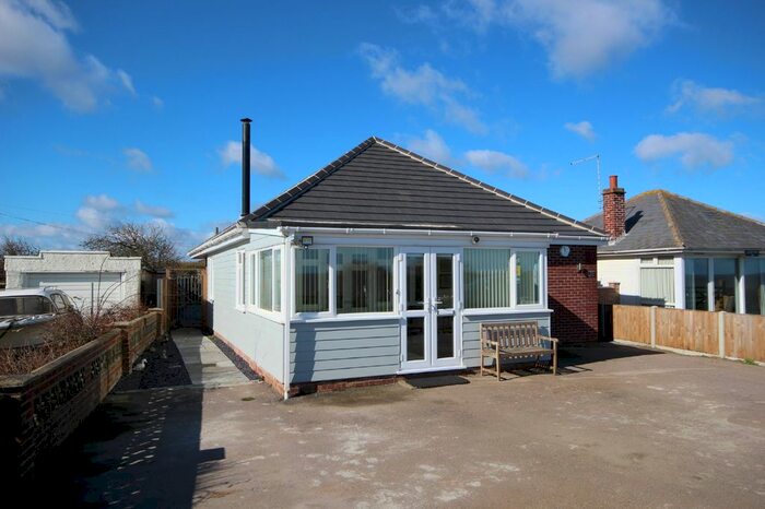 3 Bedroom Detached Bungalow To Rent In The Esplanade, Scratby, Great Yarmouth NR29