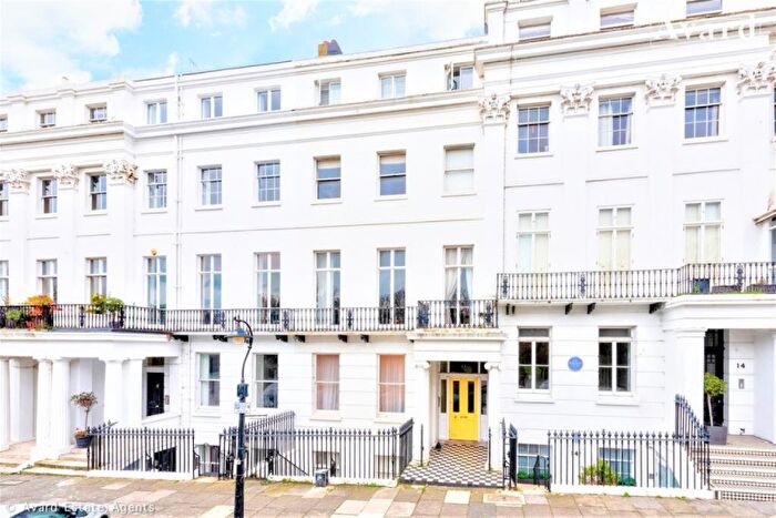2 Bedroom Flat To Rent In Sussex Square, Brighton, East Sussex, BN2