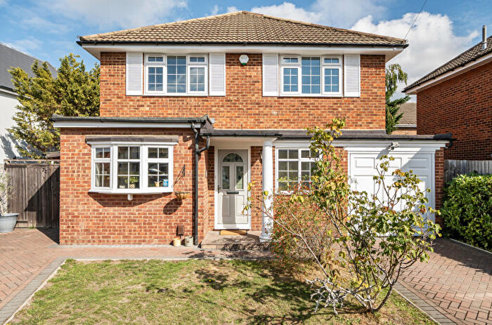 4 Bedroom Detached House For Sale In St. Johns Road, Petts Wood, Orpington, BR5