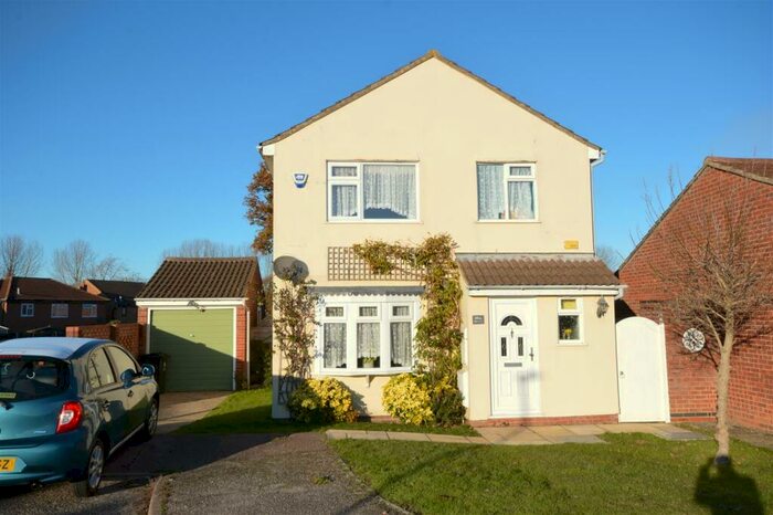 3 Bedroom Detached House To Rent In Marion Avenue, Clacton-On-Sea, CO15