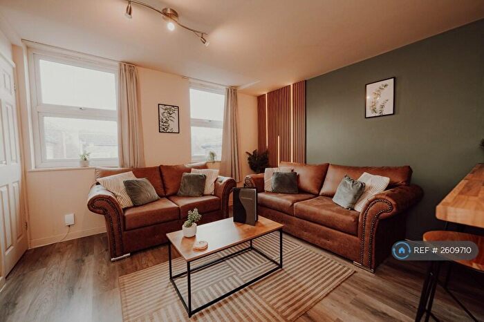 6 Bedroom Flat To Rent In Loughborough Road, West Bridgford, Nottingham, NG2