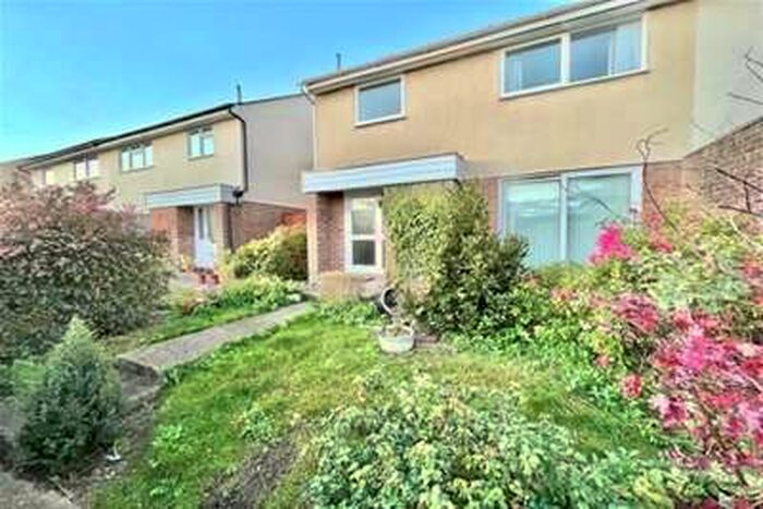 3 Bedroom Semi-Detached House To Rent In Regal Close, Cosham, PO6