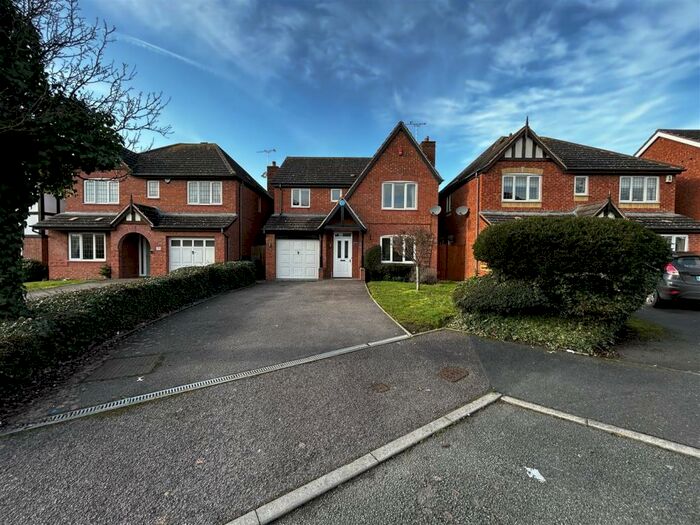 4 Bedroom Detached House To Rent In Oyster Close, Burton-On-Trent, DE14