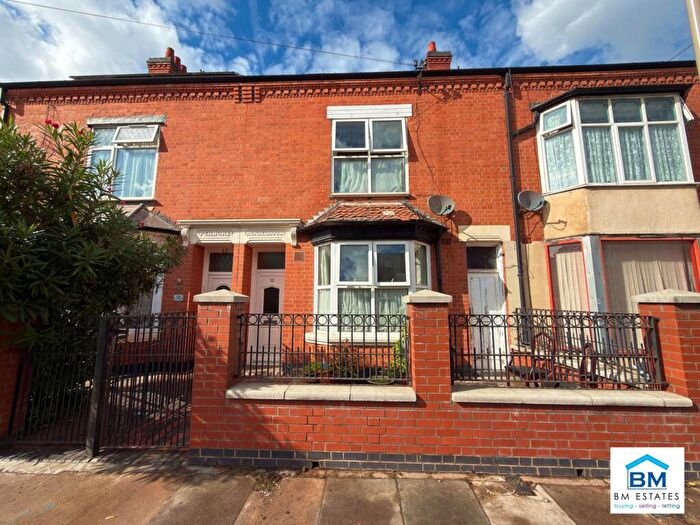 3 Bedroom Terraced House For Sale In Overton Road, Leicester, LE5
