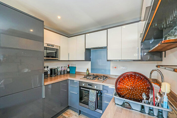 1 Bedroom Flat To Rent In Chaffinch Green, Waterlooville, Hampshire, PO8