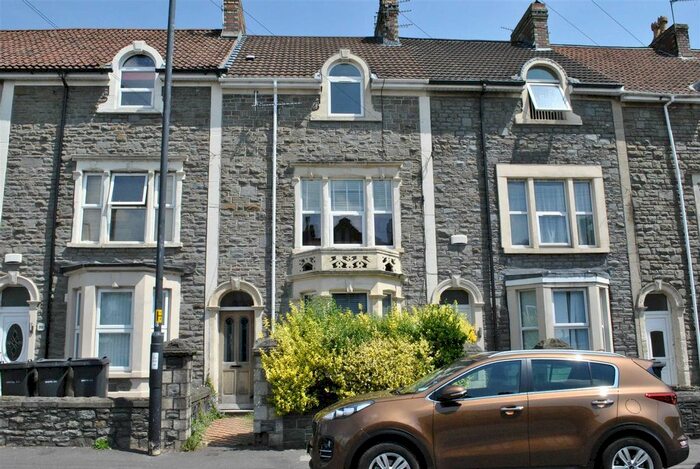 1 Bedroom Flat To Rent In Lodge Road, Kingswood, BS15