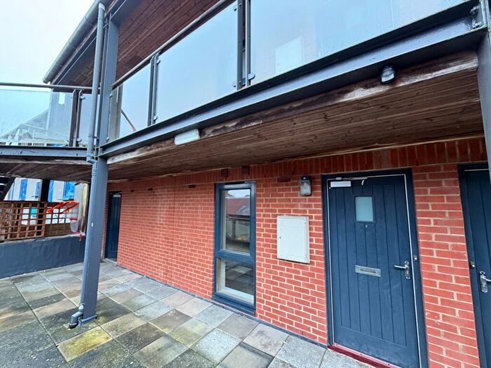 1 Bedroom Flat To Rent In Snuff Street, Devizes, SN10