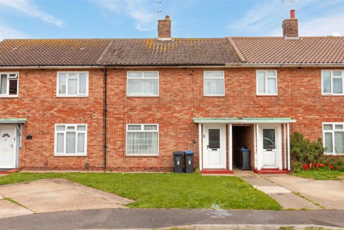 3 Bedroom Terraced House For Sale In May Close, Goring-By-Sea, BN12