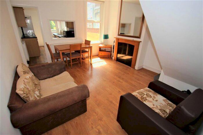 3 Bedroom Terraced House To Rent In Newcome Road, Portsmouth, PO1