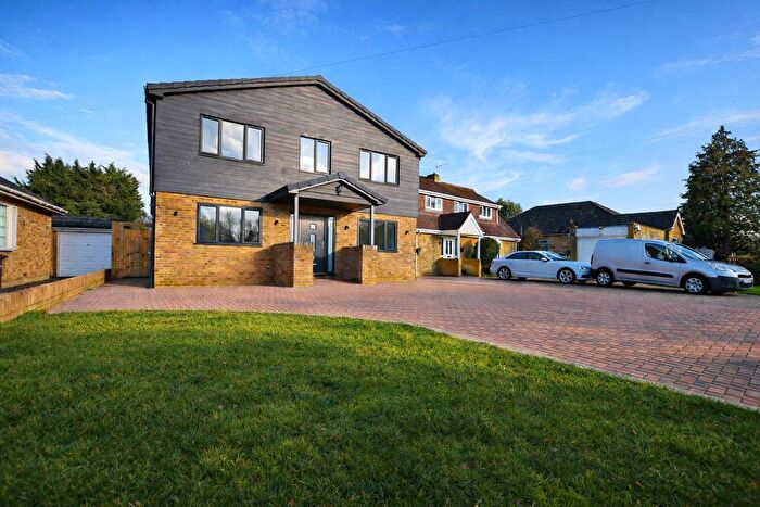 5 Bedroom Detached House For Sale In Wigmore Road, Rainham, ME8