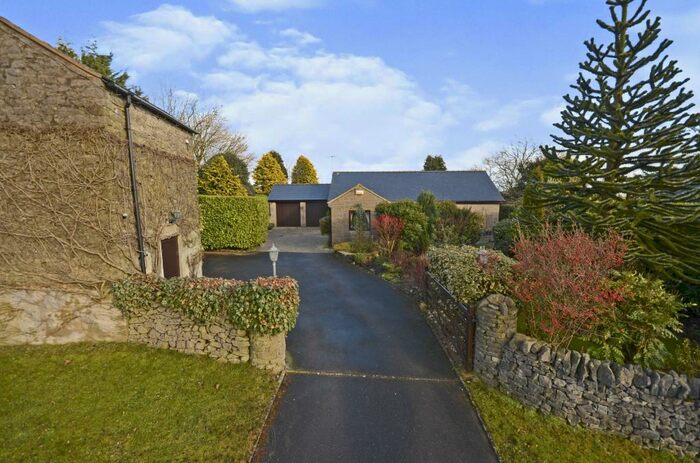 4 Bedroom Bungalow For Sale In Alma Road, Tideswell, Buxton, SK17