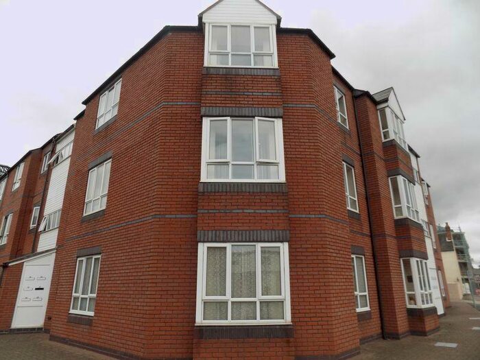 2 Bedroom Flat To Rent In Greyfriars Court, Stafford, ST16