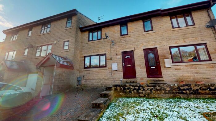 3 Bedroom Town House To Rent In Burnsdale, Sandy Lane, Bradford BD15