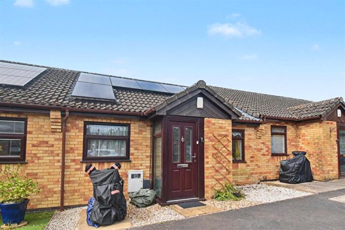 2 Bedroom Retirement Property For Sale In Stadtpeine Close, Corby, NN17